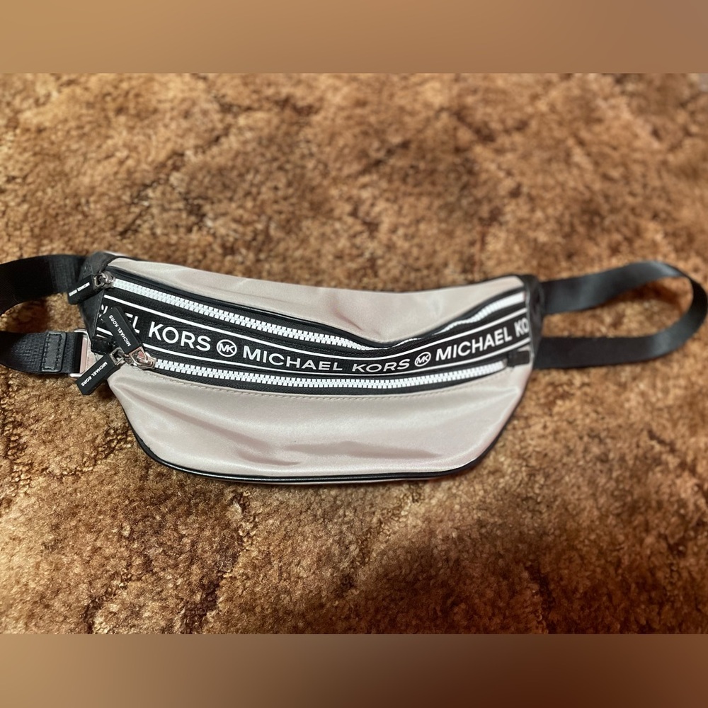 Michael Kors Fanny pack.